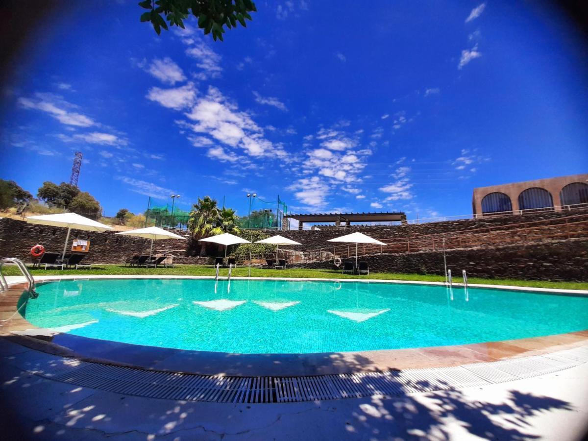Hotel 4 Estrellas Conventual De Alcantara Exterior foto